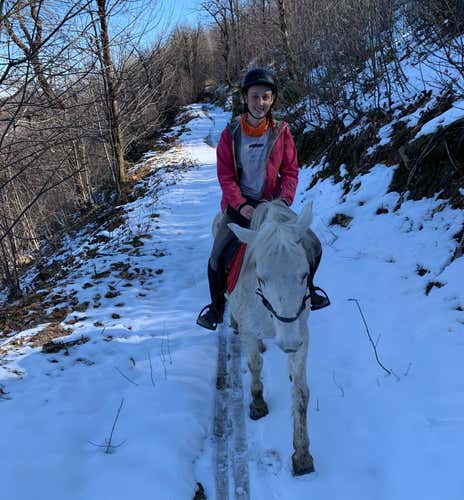 Horse riding in the snow in Lurisia