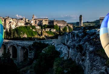Group hot air balloon ride in Gravina, Puglia