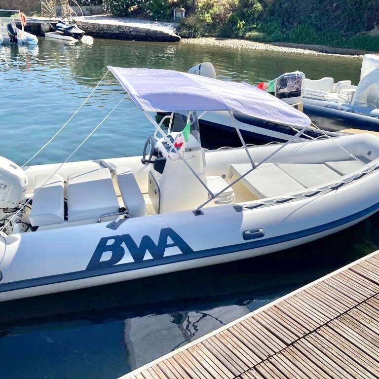 Noleggio Gommone 40 CV Ad Arbatax 5 50m Freedome Noleggio Gommone 40 CV Ad Arbatax 5 50m Freedome