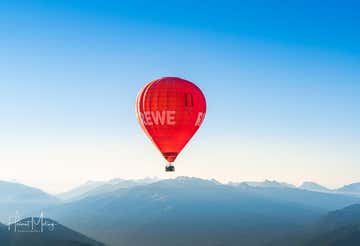 Private hot air balloon ride in the Pustertal Valley