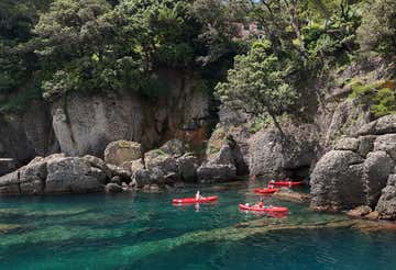 Kayak tours along the Portofino coastline