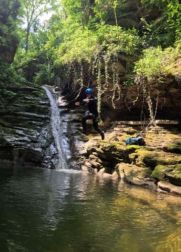 Canyoning sport sul Rio Bars a Ponte nelle Alpi