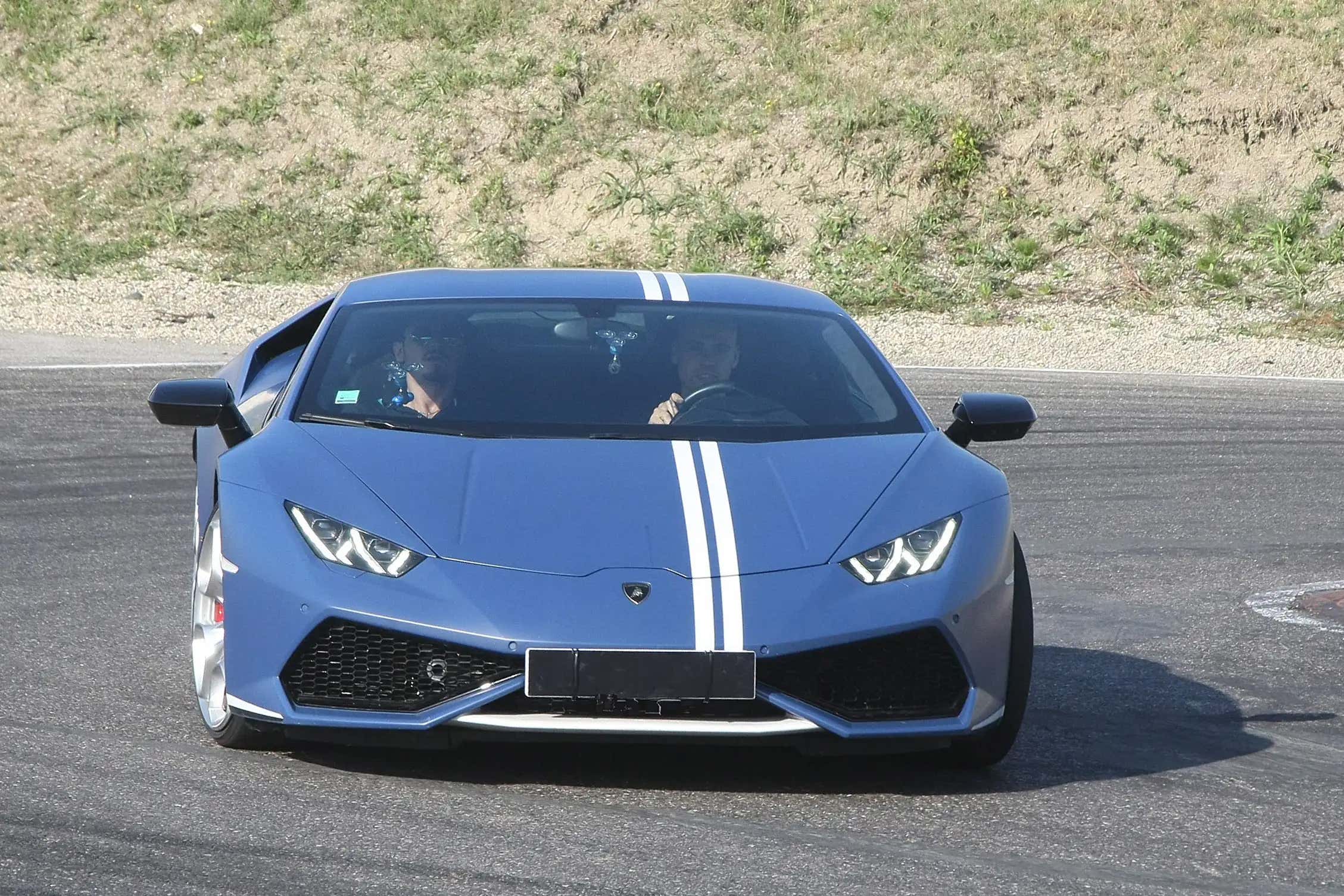 Guida sportiva in Lamborghini all'Autodromo di Lombardore