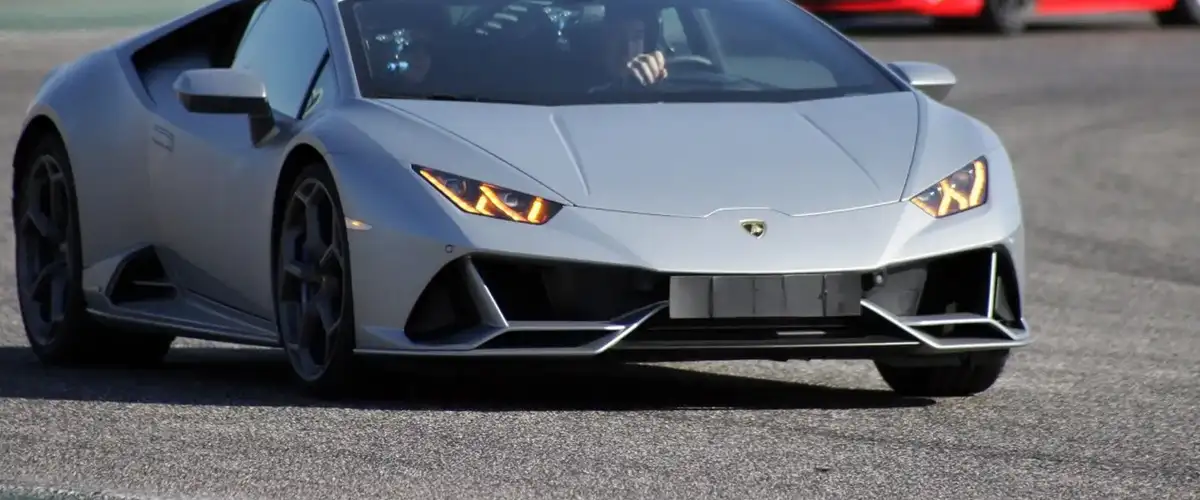 Esperienza da co-pilota in supercar al Circuito di Lombardore