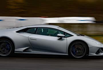 Guida sportiva in Lamborghini al Circuito di Ottobiano