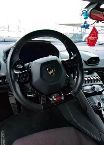 Guida sportiva in Lamborghini al Circuito di Ottobiano