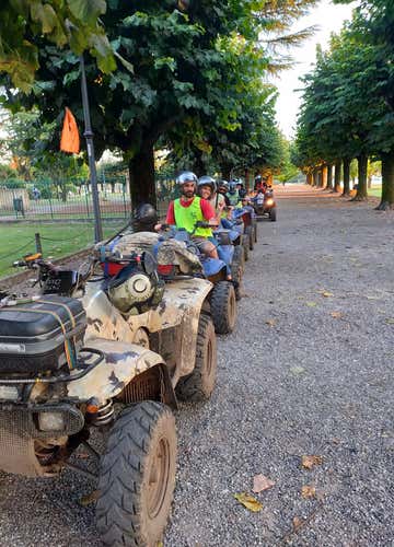 Escursione panoramica in quad sul Lago Maggiore con aperitivo