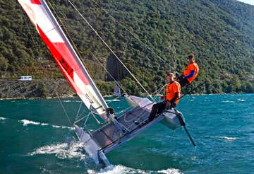 Catamaran Fun Sailing Tour on Lake Garda - 2 hours with instructor