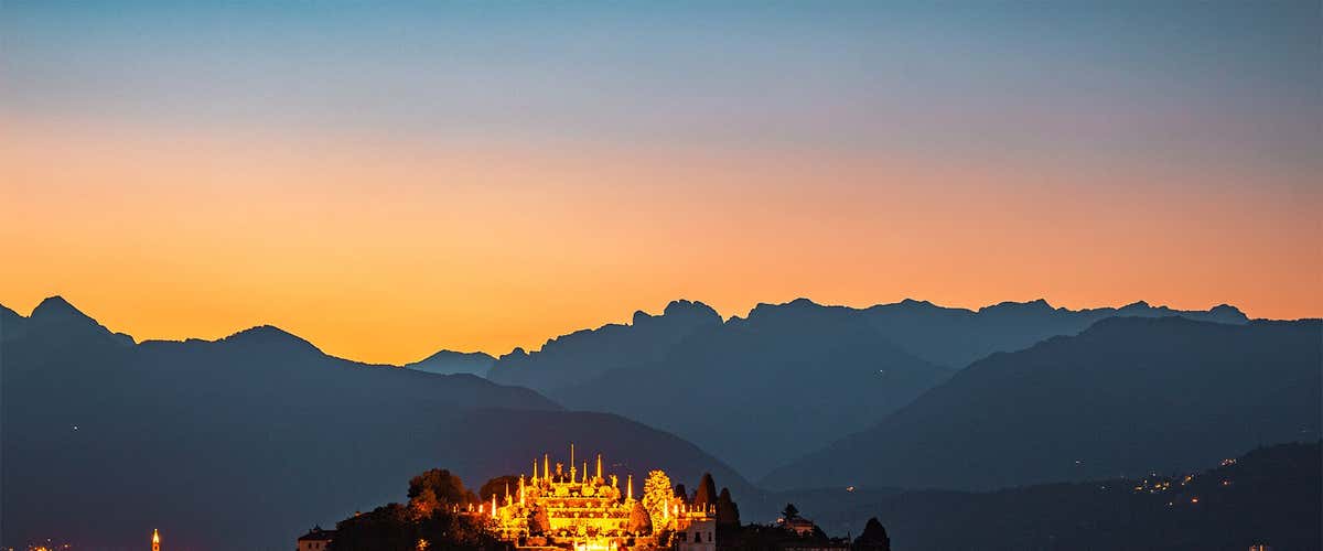 Boat tour of the Borromean Gulf from Stresa at sunset