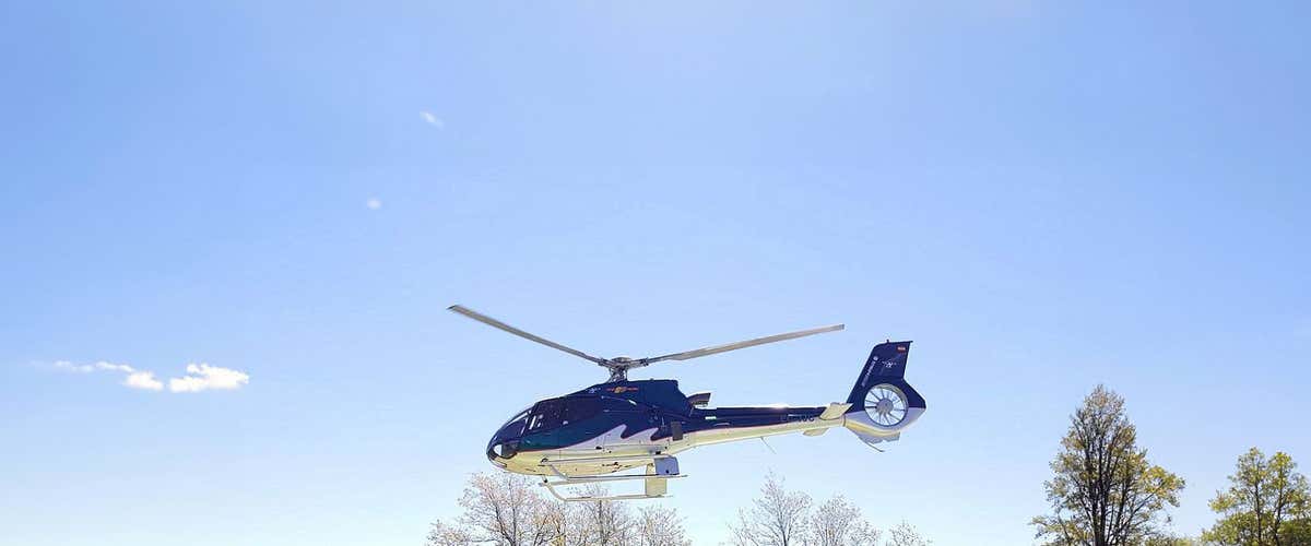 Volo privato in elicottero sul Lago di Como