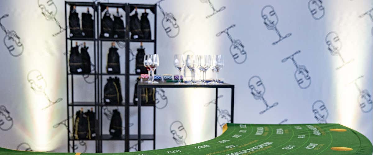 Tasting with cellar visit and wine casino in the Novara Hills