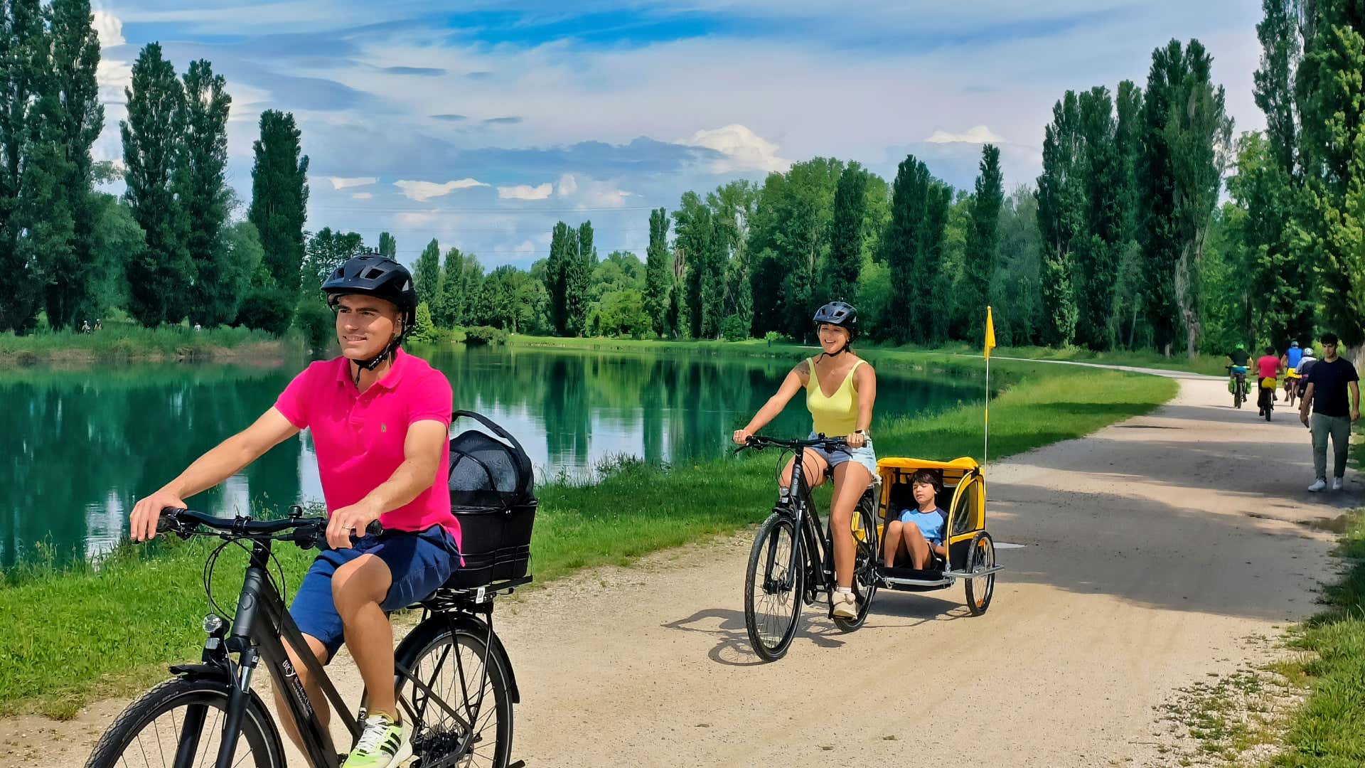 Bici Elettrica Noleggio Bici A Borghetto Tour Di Un Giorno Intero