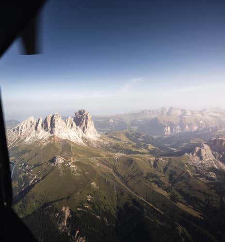 Volo panoramico in elicottero sopra le Dolomiti