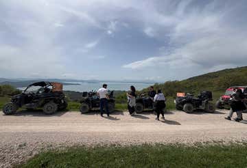 3½-hour buggy tour between Umbria and Tuscany