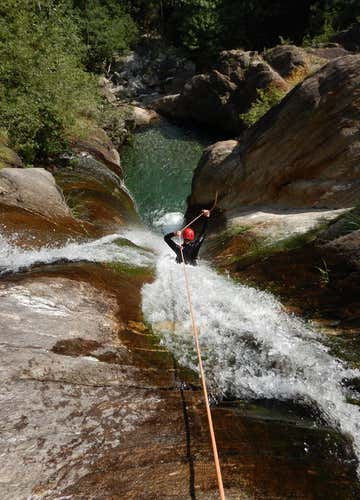 Canyoning Rio Lasino Inferiore in provincia di Verbania