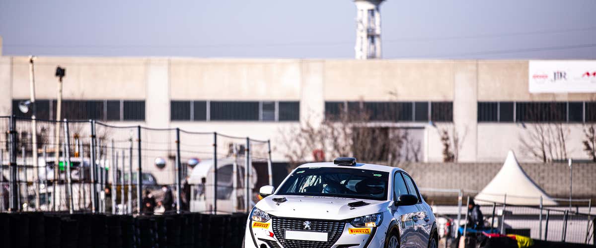 Guida rally al Castelletto Circuit