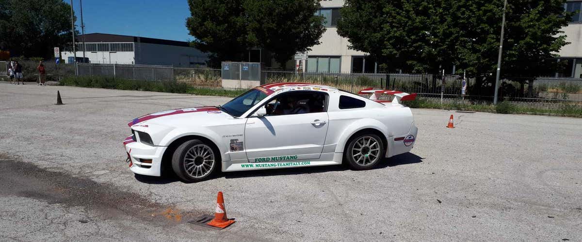 Esperienza di guida sportiva a Faenza in provincia di Ravenna
