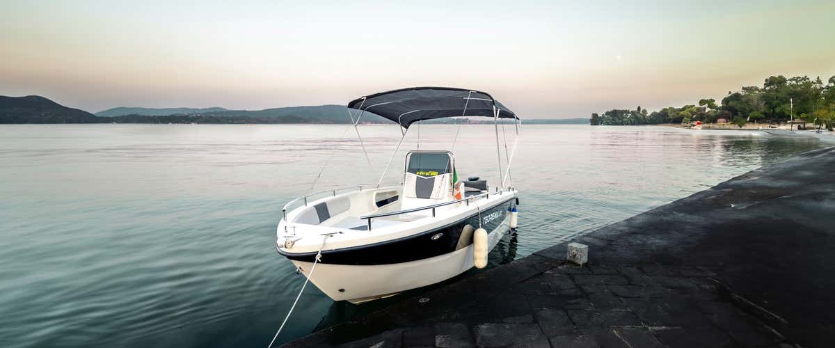 Noleggio barca a motore ad Arona - 6,20 m, 40 CV