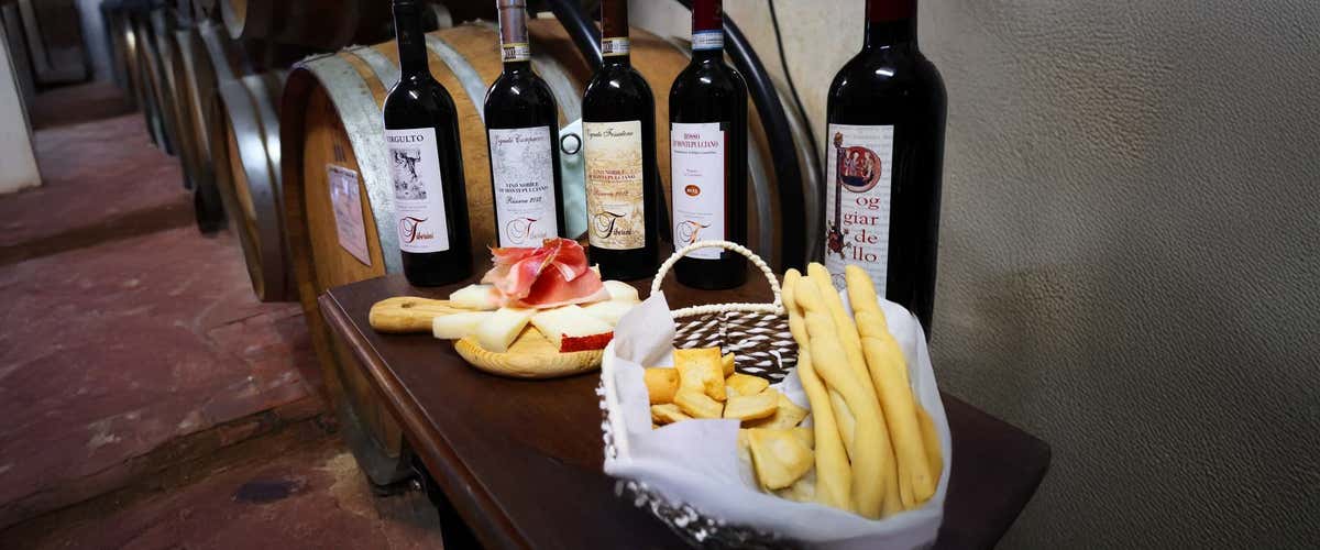 Degustazione vini con assaggio esclusivo dalle botti a Montepulciano
