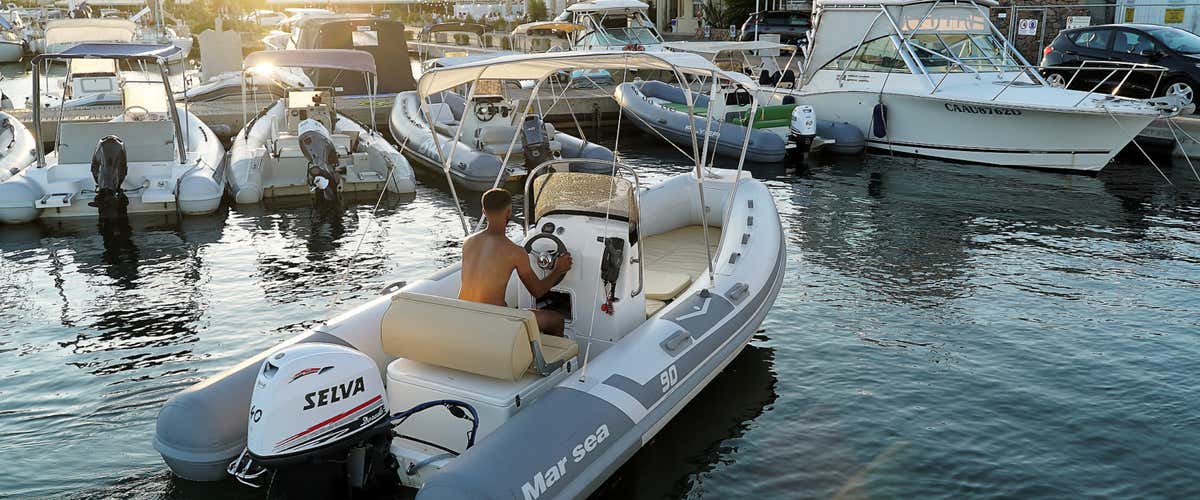 Noleggio gommone a Capitana - 5,3 m, 40 cv