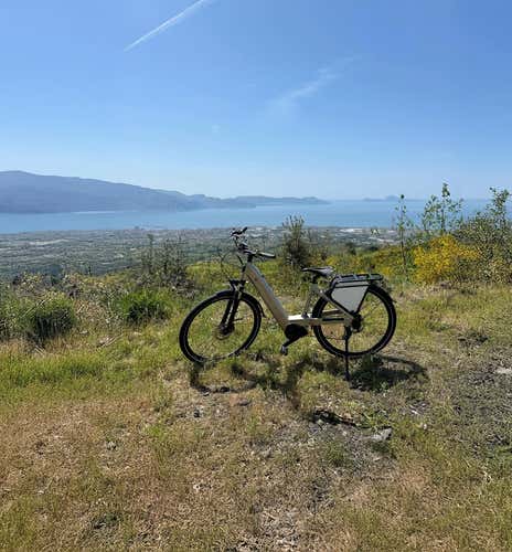 Noleggio e-bike nel Parco Nazionale del Vesuvio per 3 ore 
