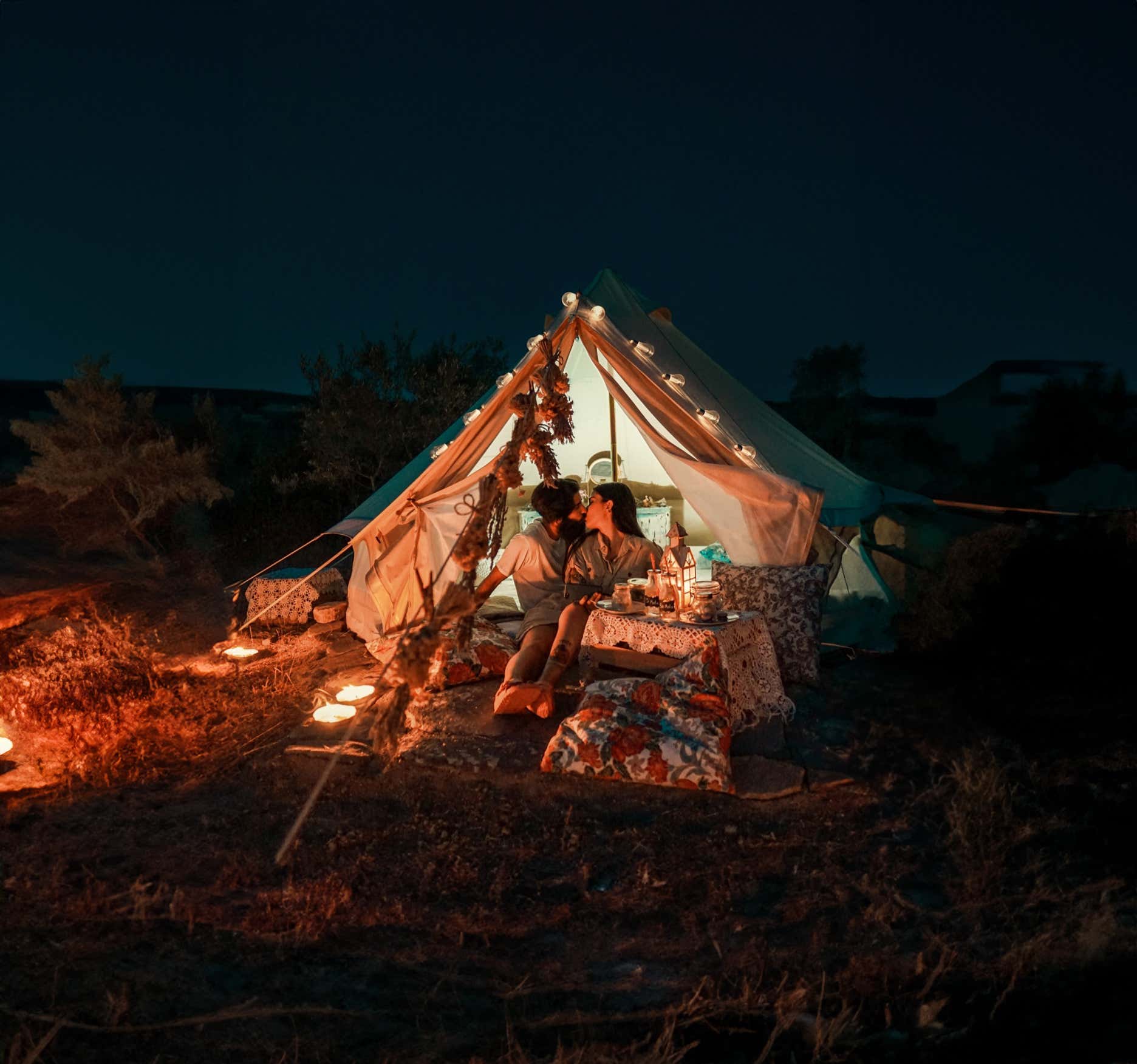 Notte in tenda con picnic e colazione nell'entroterra sardo