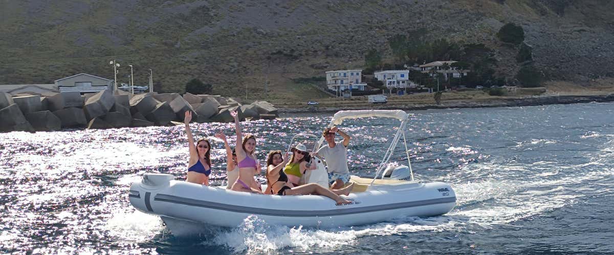 Noleggio gommone a Palermo - 6,10 m, 40 CV