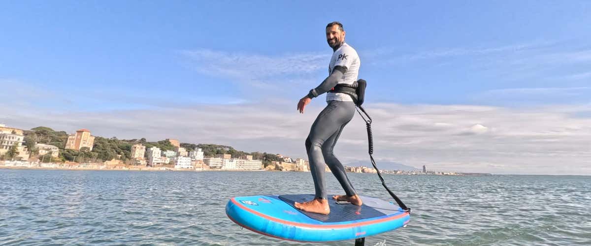 Lezione privata di e-foil ad Anzio