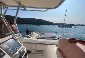 Yacht charter in Cagliari - 6 m, 40 HP