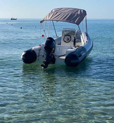 Inflatable boat hire in Costa Rei - 5 m, 40 HP