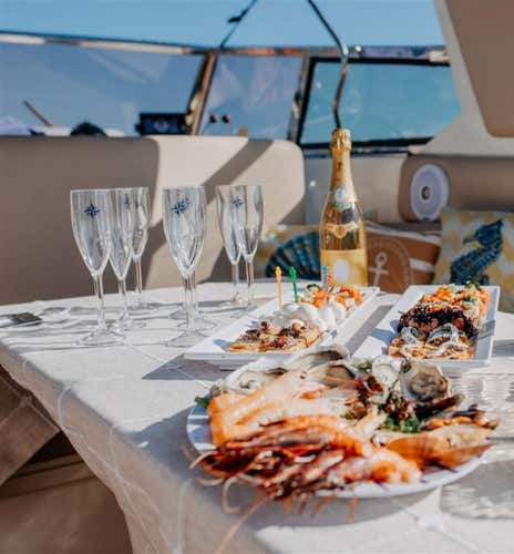 Gourmet lunch in luxury catamaran in Palermo