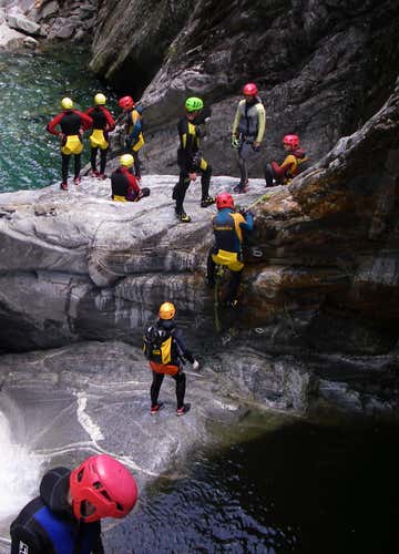 Advanced canyoning in Val Bodengo for experts