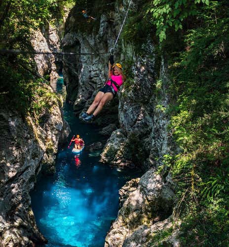 Parco avventura e zipline nel canyon a Bagni di Lucca