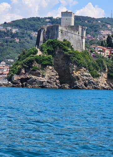 Tour in gommone al tramonto con aperitivo a Portovenere