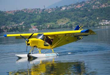 Battesimo del volo - Prova di pilotaggio su Idrovolante a Lecco
