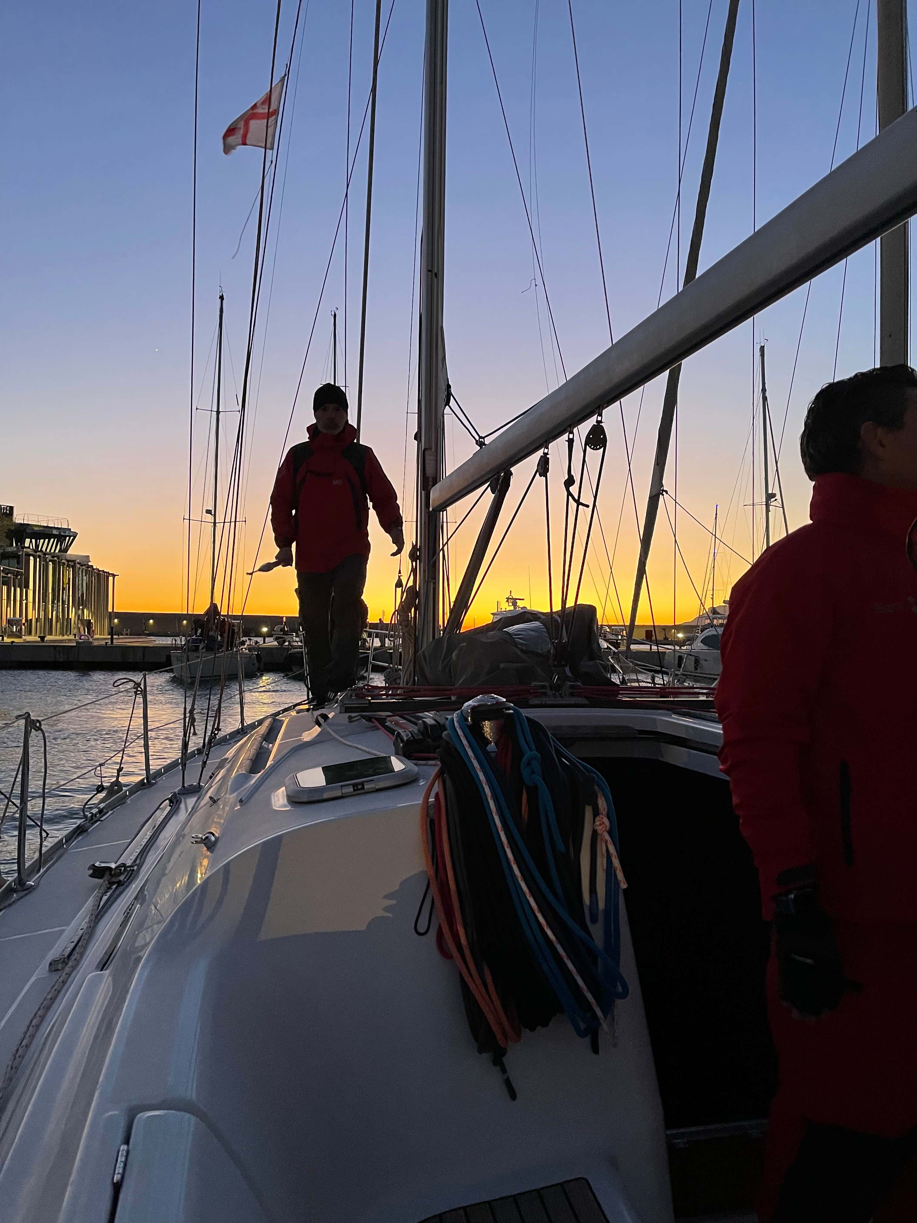Escursione e avvicinamento alla vela ad Andora con aperitivo al tramonto