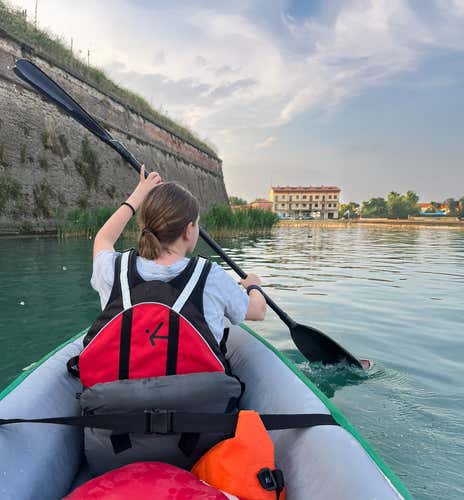 Tour in canoa lungo le mura di Peschiera del Garda