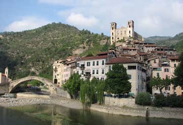Giornata in Vespa tra i borghi liguri della Riviera dei Fiori