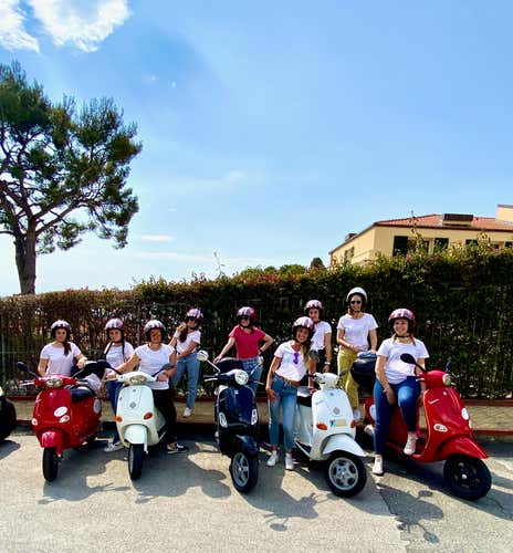 Giornata in Vespa tra i borghi liguri della Riviera dei Fiori