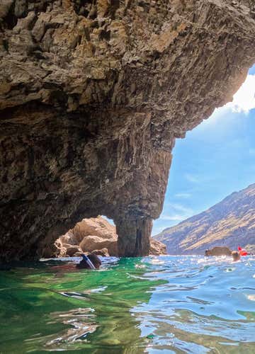 Snorkelling tours in Punta Campanella Marine Protected Area