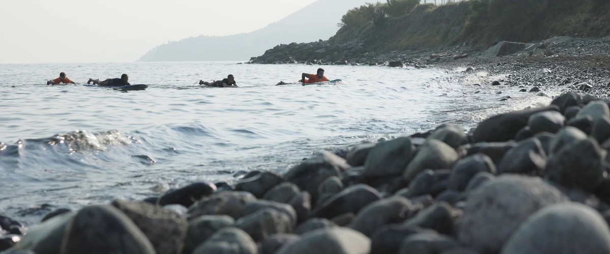 Lezione di surf ad Arenzano in provincia di Genova