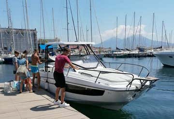 Boat excursion along the coast of Naples to Nisida