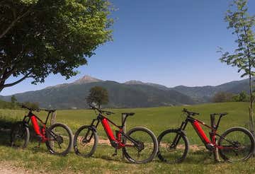 Tour panoramico in e-bike sulla Via Vandelli
