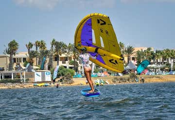 Lezione privata di wingfoil allo Stagnone di Marsala