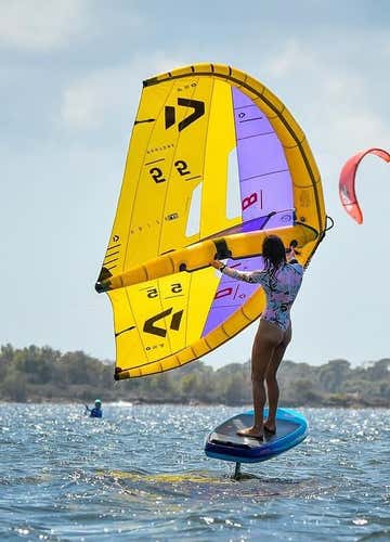 Lezione privata di wingfoil allo Stagnone di Marsala