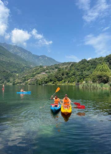 Canoe tour on Lake Moro