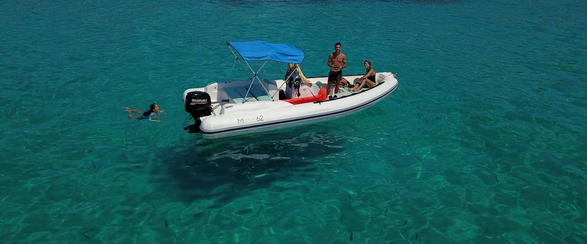 Dinghy rental in Porto Rotondo - 6.20 m, 40 HP