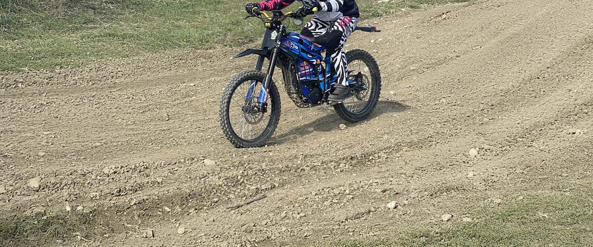 Half-day enduro in the Lanzo Valleys with aperitif