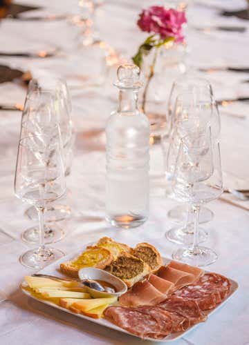 Wine tasting in a wine cellar in San Gimignano and light lunch