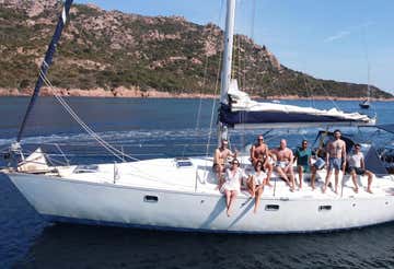 One-day sailing tour among the cliffs of Capo Caccia with lunch